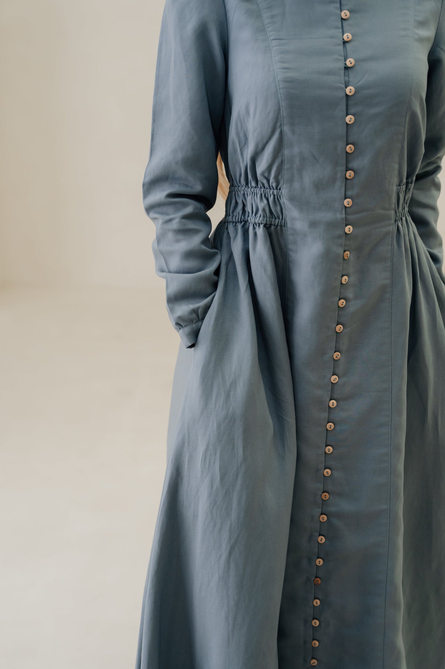 Lara Linen TENCELâ„¢ Maxi Dress - Soft Chambray