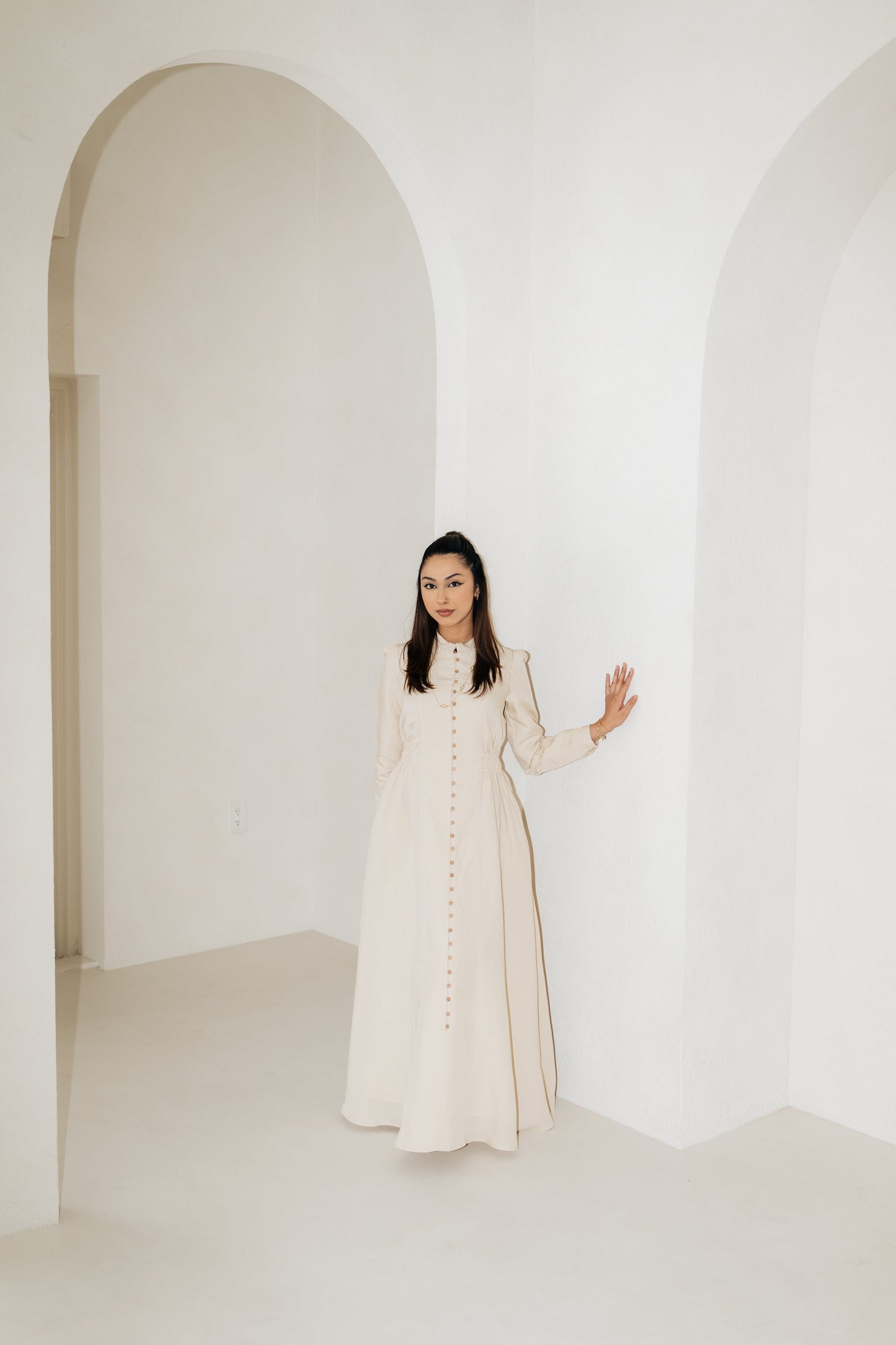 Lara Linen TENCELâ„¢ Maxi Dress - Almond Butter