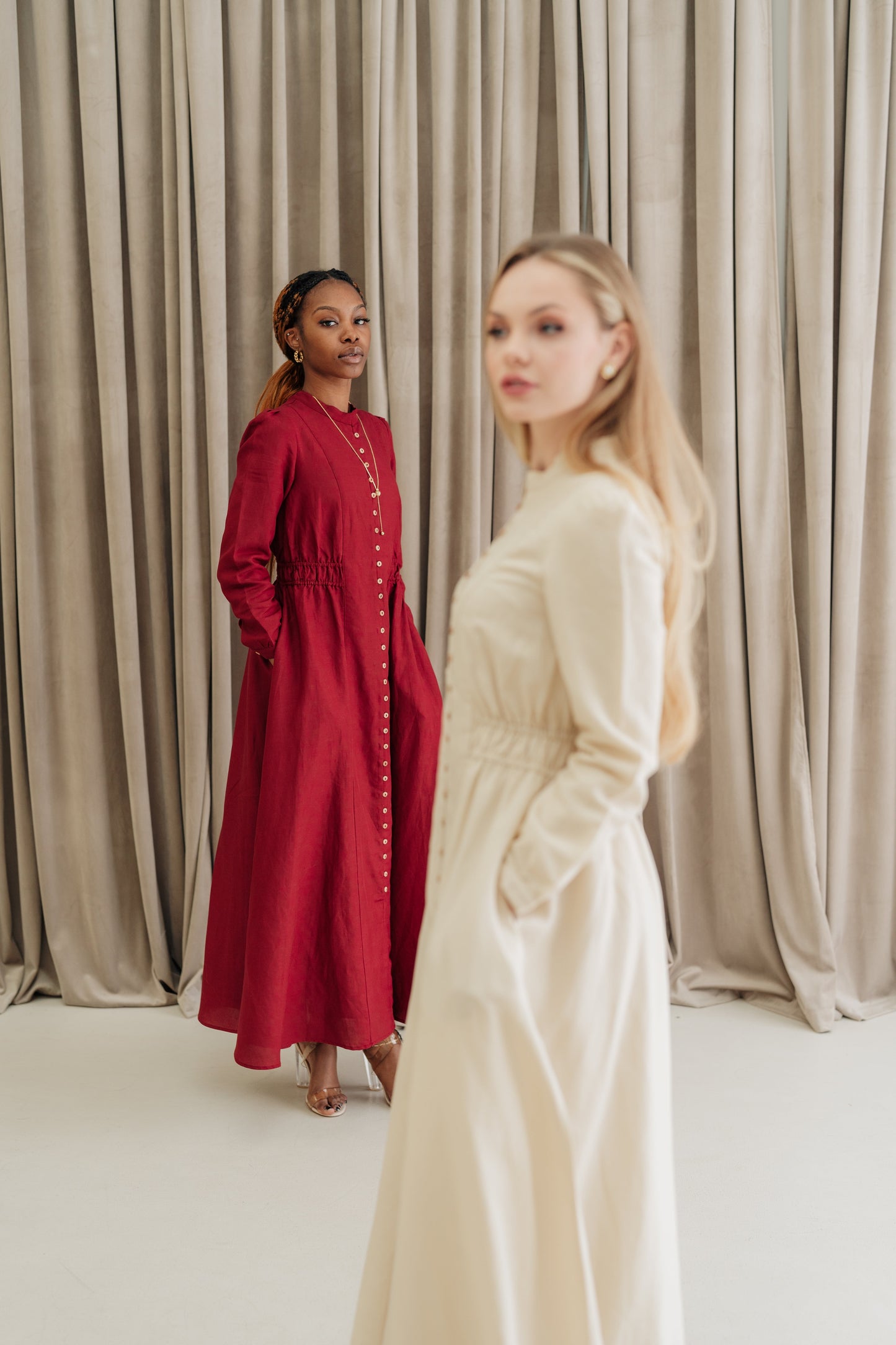 Lara Linen TENCEL„ Maxi Dress - Aesthetic Maroon